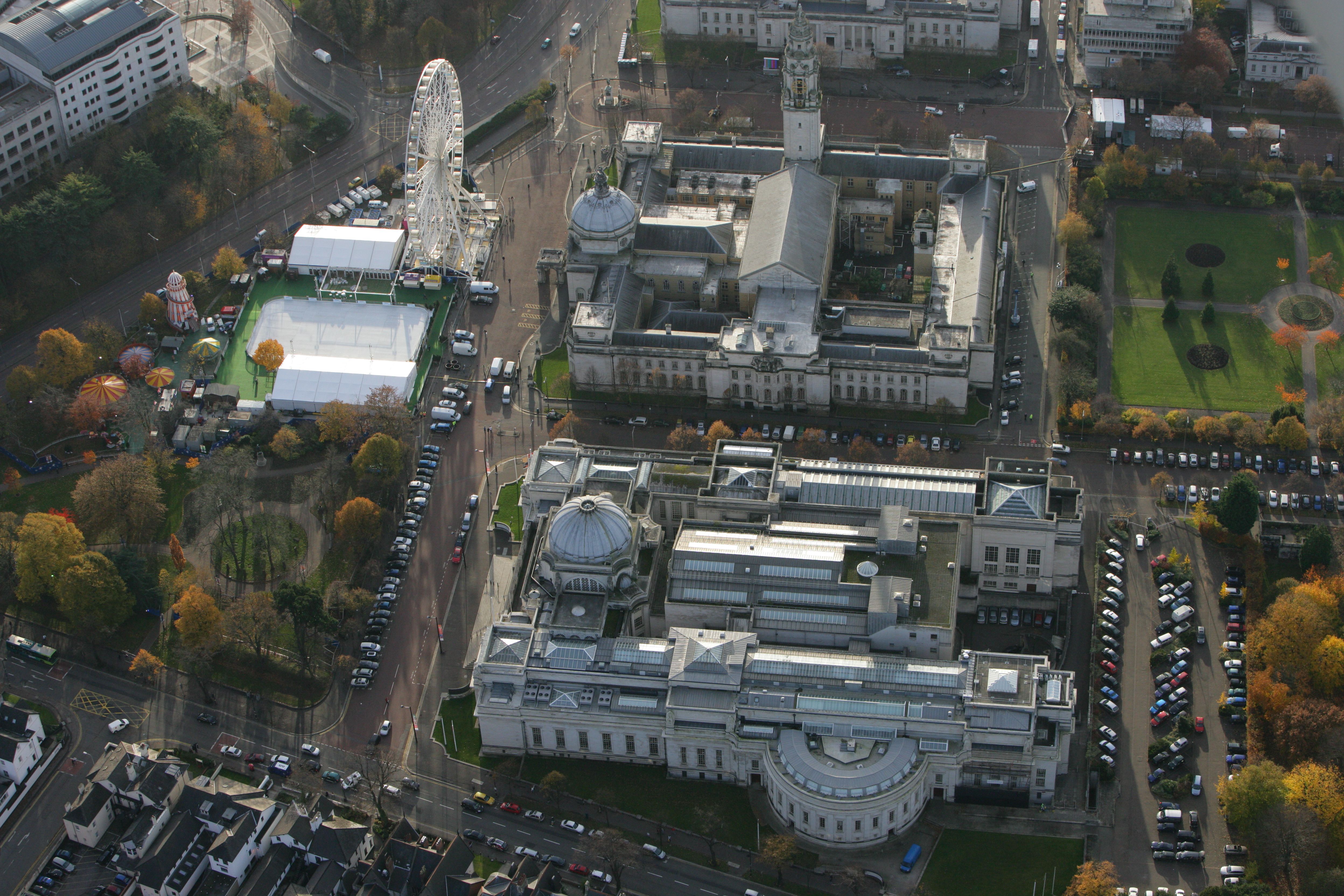 Cardiff - City Hall, Museum and Gorsedd Gardens