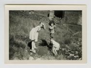 Children playing at Dolwen