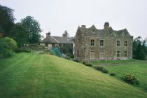 LLANFIHANGEL COURT