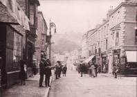 Llangollen. Castle Street