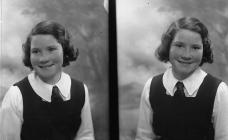 Double portrait photograph of Miss Y.R. Rosser,...