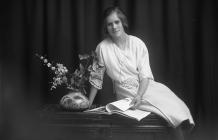 Portrait photograph of a woman, Llandrindod Wells.