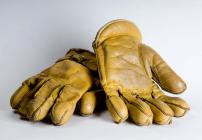 Baseball gloves, 20th century