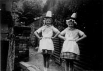 Llangollen. Girls in Welsh costume