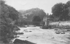 Llangollen. The Chainbridge