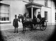 Family members, Ystrad, Llandingad