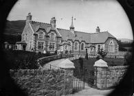 school, Tal-y-bont (Caerhun, Caern)