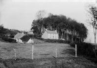 Cottages, Llanynybydder