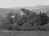 Clun castle (S.W)