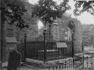 Robert Owen's tomb Newtown