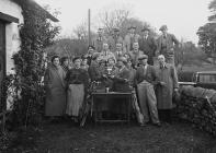 Group of golfers with trophy