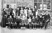 Llanfihangel y Creuddyn School 1904