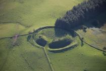  WAUN GYNLLWCH, DEFENDED ENCLOSURE;COED CAEAU...