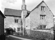  PLAS ASHPOOL BARN, LLANDYRNOG