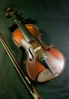 'Yr Eos' (The Nightingale), a violin...