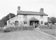  CWM, Y ;SIR HENRY JONES MEMORIAL COTTAGES