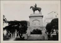 Statue of General Roja