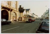 Dau Aelod yr Hela yn Llanbedr Pont Steffan