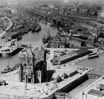 Pierhead a dociau  Caerdydd