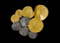 Hoard of gold and silver coins 