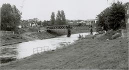 Construction of Cambrian Bridge, Newtown, 1992