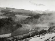 Footpath above Ceinws