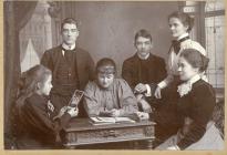 Lucy Hannah White and her siblings, 1901