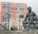 Statue of Dylan Thomas, Maritime Quarter...