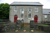 Forecourt walls, rails and gates at Nanternis...