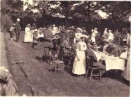 Photograph: Nurses and soldiers, Amlwch