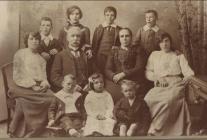 Mr and Mrs Byrne and family, 1903