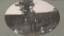 Samuel Hughes with his dogs, Lloc. 1930