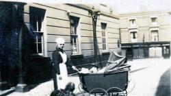 Twins with maid in Kings Head Yard 1930.