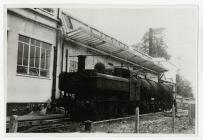 Locomotive in station, Felin-Fach