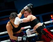 Welsh boxer Lauren Price catches American boxer...